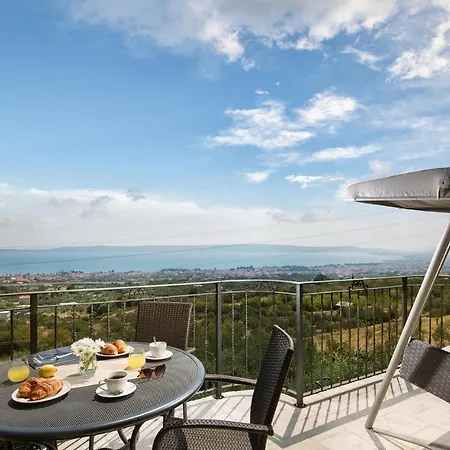Seven Gems Holiday home Kastela