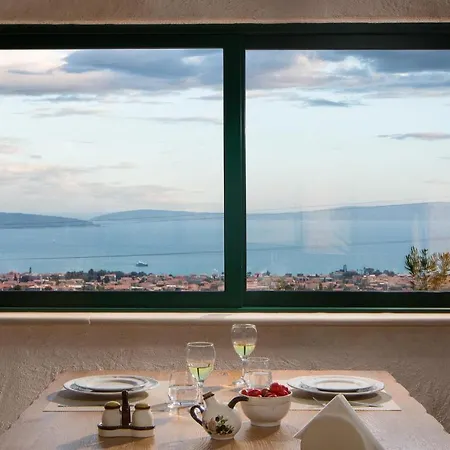 Seven Gems Holiday home