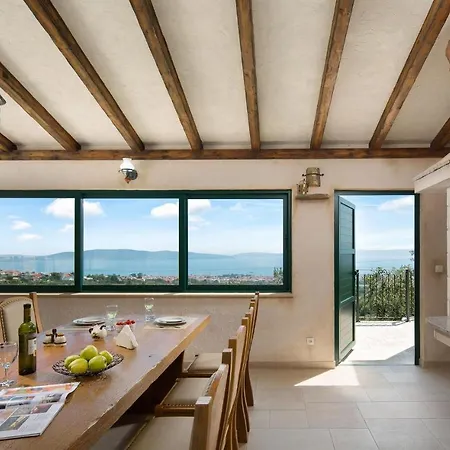 Holiday home Seven Gems
